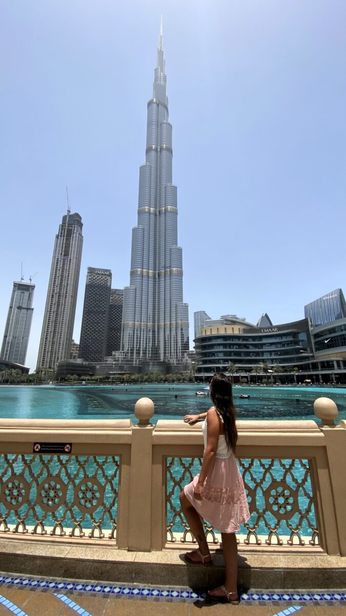 Dubai Burj Khalifa mit Dubai Marina