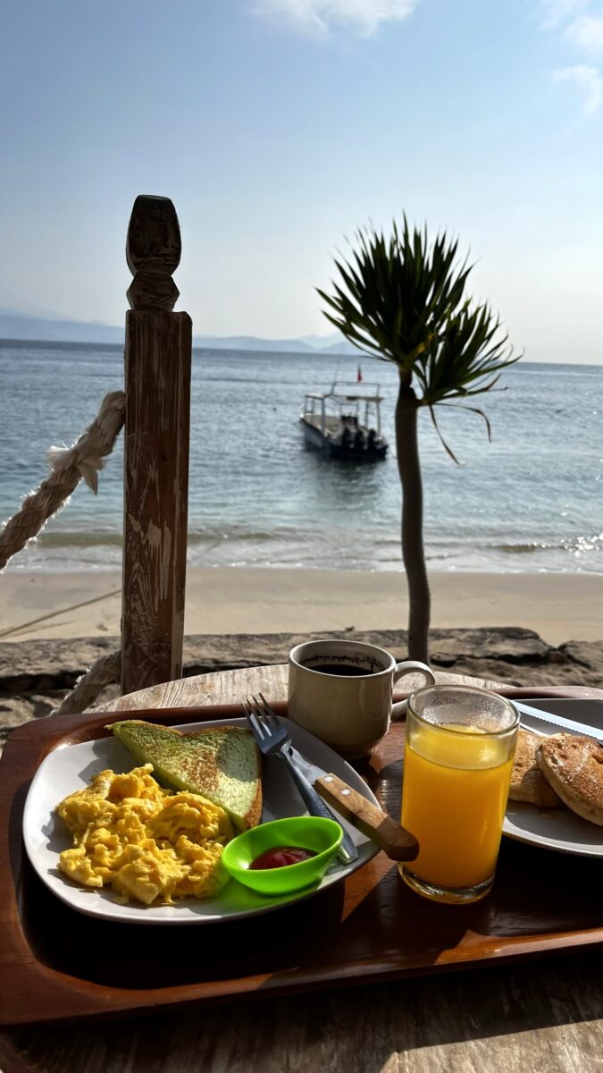 Bali Frühstück am Strand Übernachtung mit Frühstück