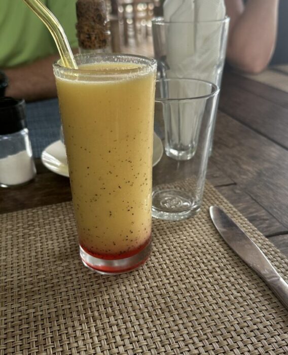 Sansibar Verpflegung frische Säfte im Strandrestaurant